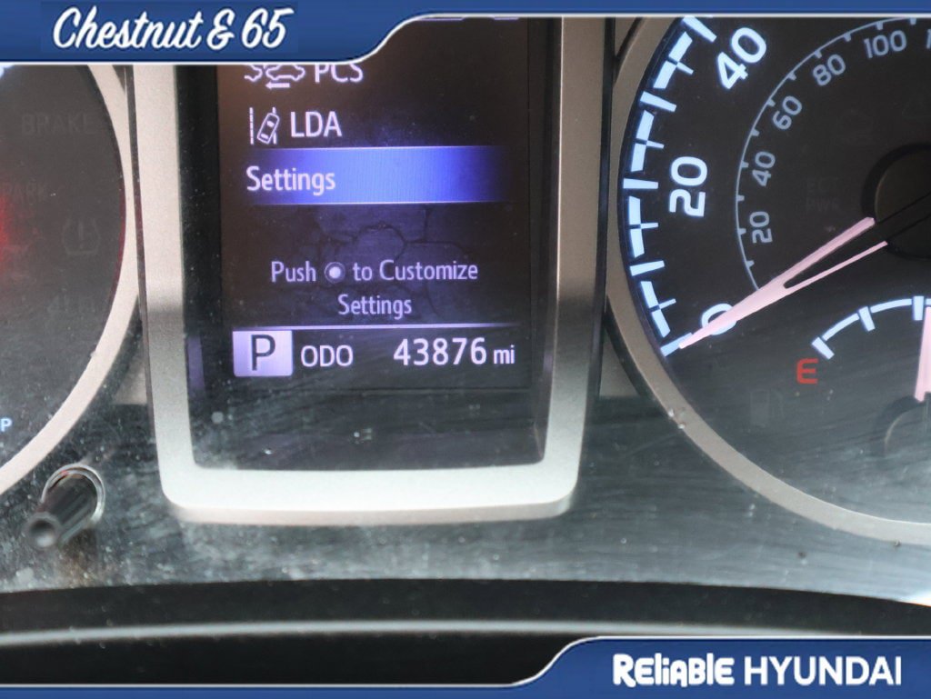 Used 2018 Toyota Tacoma SR5 RWD image 29