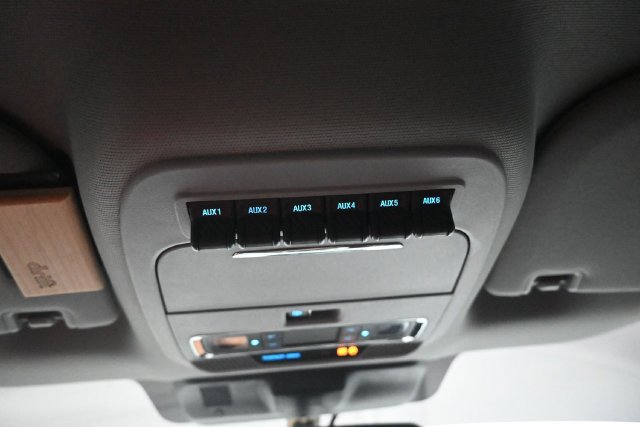Used 2025 Ford F350 Lariat w/ Lariat Ultimate Package AWD/4WD image 12