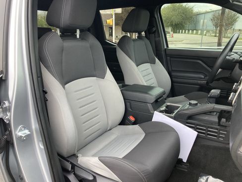 Used 2024 Toyota Tacoma TRD Sport image 28