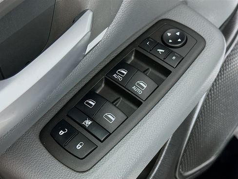Used 2022 RAM 1500 Big Horn AWD/4WD image 18