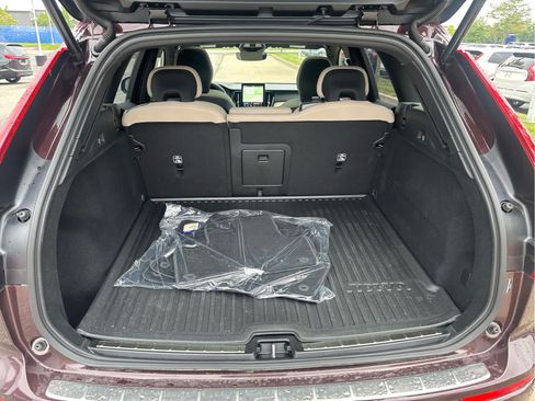 Used 2026 Volvo XC60 B5 Plus w/ Protection Package Premier AWD/4WD image 14