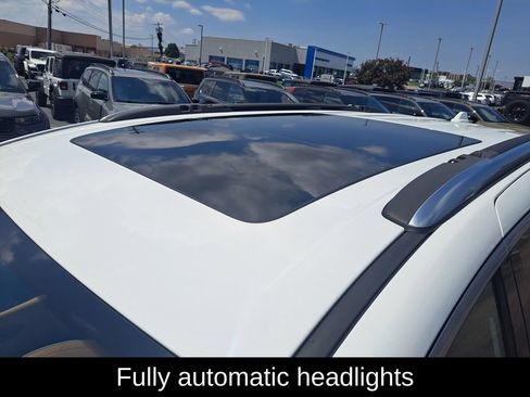 Certified 2022 Chrysler Pacifica Pinnacle FWD image 10