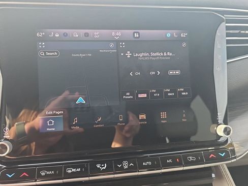 Used 2024 Jeep Wagoneer L Series III w/ Premium Group I image 29