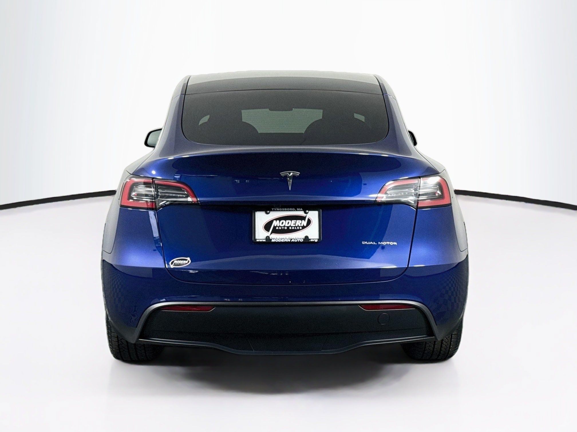 Used 2023 Tesla Model Y Long Range AWD/4WD image 14