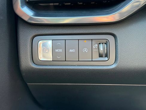 New 2026 GMC Acadia AT4 w/ Luxury Package AWD/4WD image 12