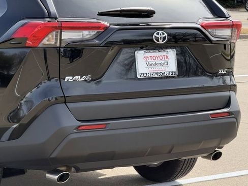 Used 2025 Toyota RAV4 XLE w/ Weather Package image 6