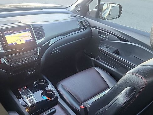 Used 2020 Honda Ridgeline Black Edition image 16