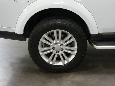 Used 2016 Land Rover LR4 HSE LUX AWD/4WD image 11