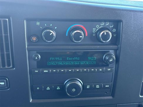 Used 2021 Chevrolet Express 3500 LT w/ LT Preferred Equipment Group image 22