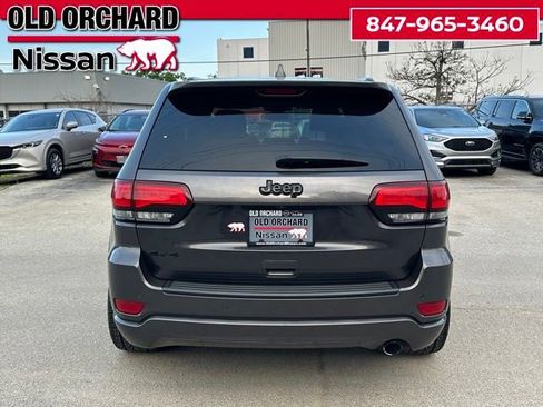 Used 2019 Jeep Grand Cherokee Altitude AWD/4WD image 5