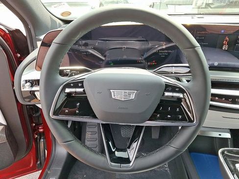 New 2025 Cadillac Lyriq Luxury image 16