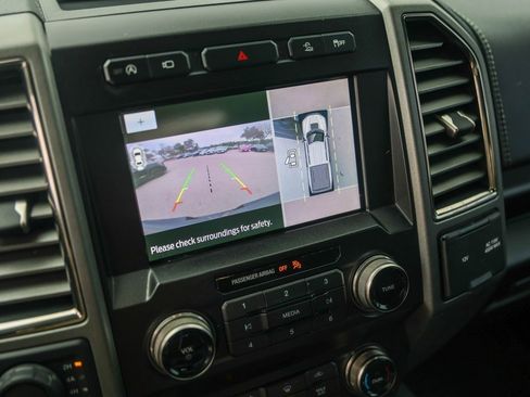 Used 2019 Ford F150 Raptor w/ Equipment Group 802A Luxury image 17