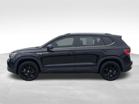 Certified 2023 Volkswagen Taos SE FWD image 6