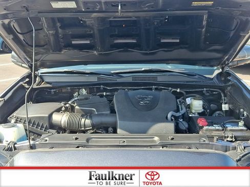 Certified 2022 Toyota Tacoma TRD Sport w/ Technology Package AWD/4WD image 28