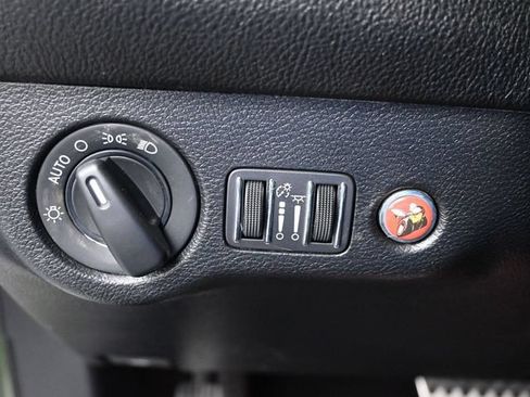 Used 2021 Dodge Challenger R/T Scat Pack RWD image 9