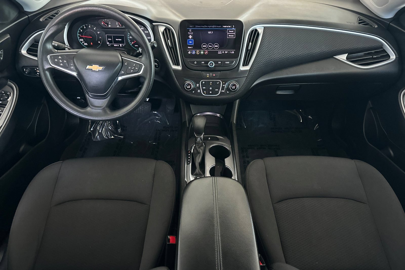 Used 2023 Chevrolet Malibu LT FWD image 16