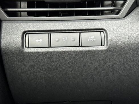 Used 2022 Nissan Altima 2.5 SR image 42