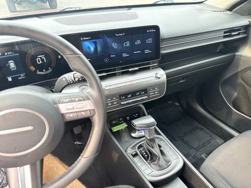Used 2025 Hyundai Kona SEL AWD/4WD image 22