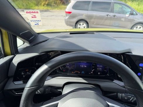 Used 2022 Volkswagen GTI Autobahn image 25