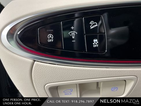 Used 2025 Genesis GV70 3.5T Sport w/ Sport Advanced Package image 28