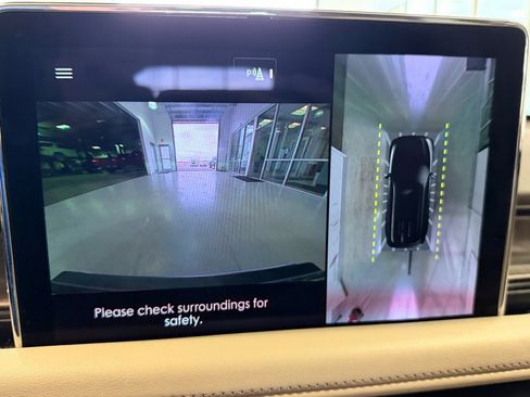 Used 2023 Lincoln Aviator Reserve w/ Equipment Group 201A image 13