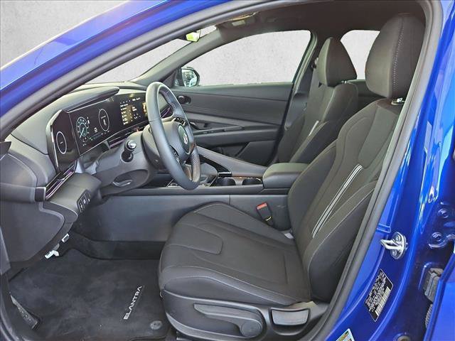 Used 2026 Hyundai Elantra SEL w/ Cargo Package FWD image 12