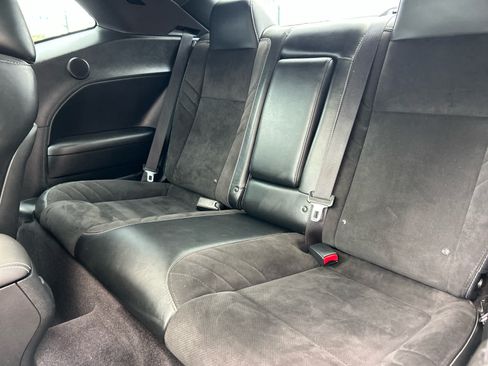 Used 2016 Dodge Challenger SRT Hellcat RWD image 21