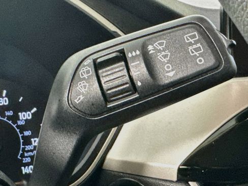 Used 2020 Ford Escape SE FWD image 14