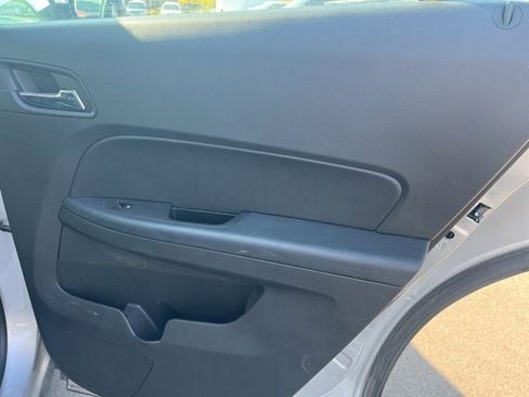 Used 2016 Chevrolet Equinox LS image 12