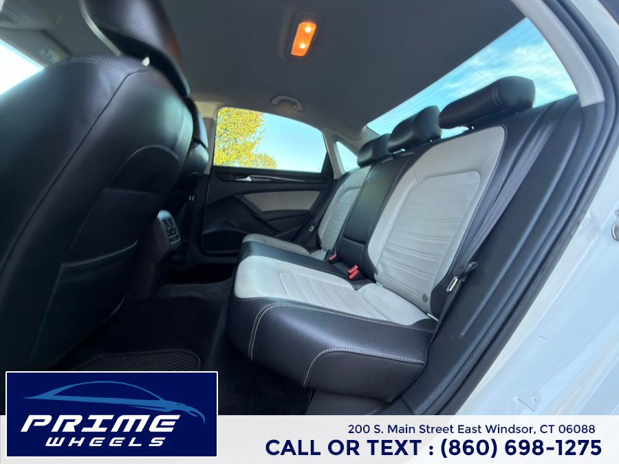 Used 2015 Volkswagen Passat 1.8T Sport FWD image 12