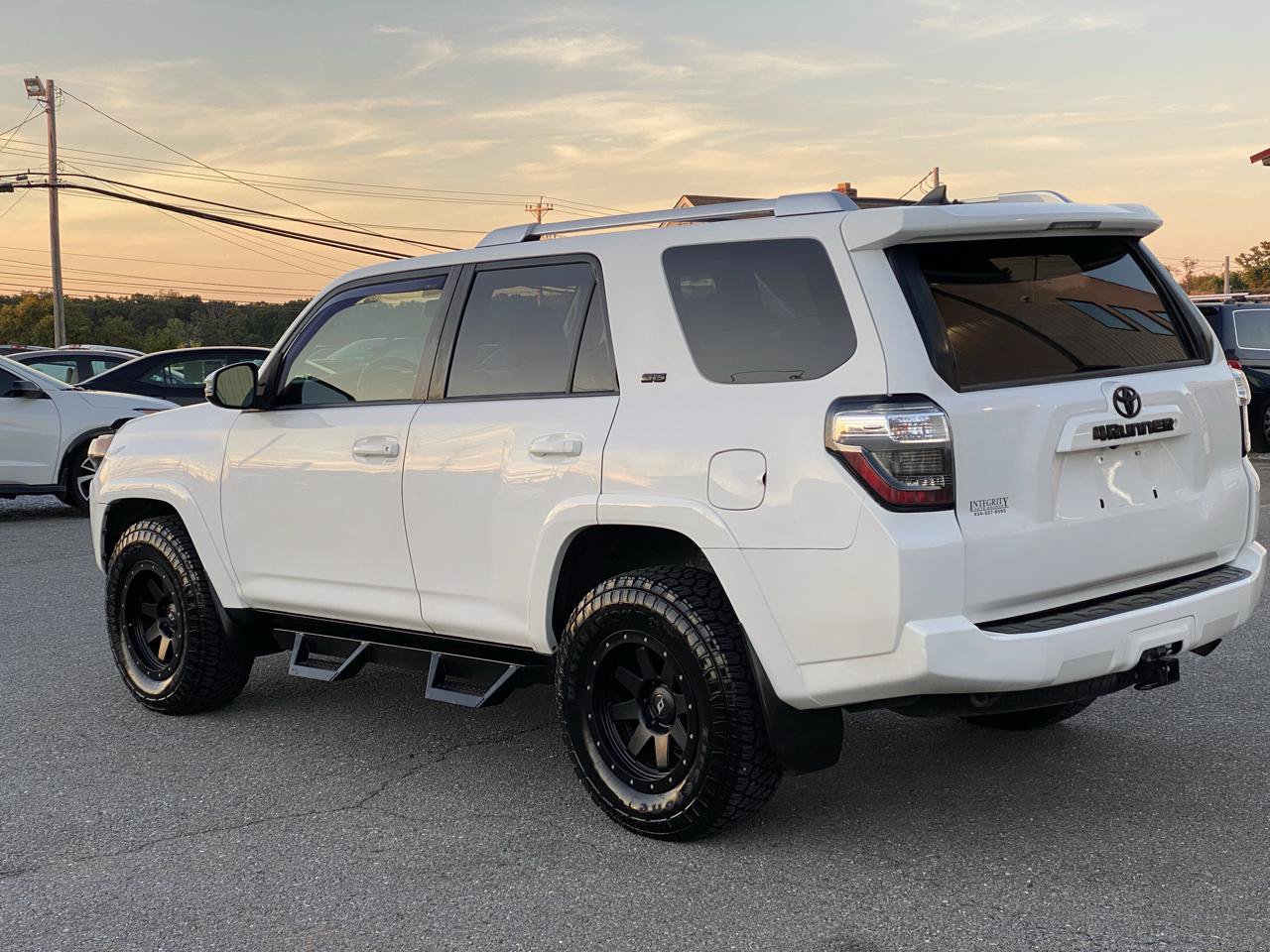 Used 2014 Toyota 4Runner SR5 Premium AWD/4WD image 2