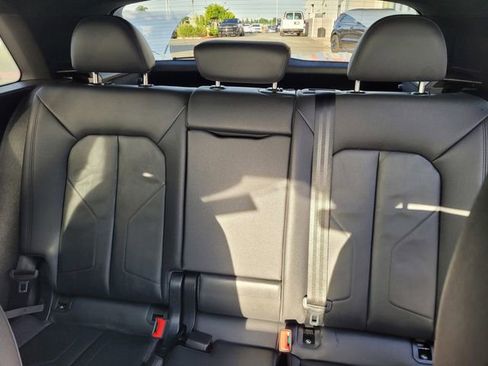 Used 2023 Audi Q3 2.0T Premium w/ Convenience Package AWD/4WD image 12