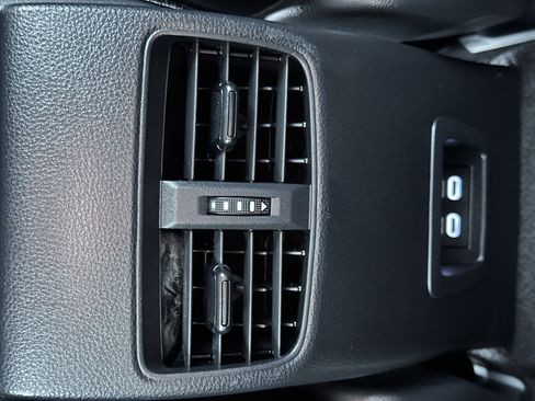 Used 2024 Toyota Corolla Cross XLE w/ Convenience Package image 49