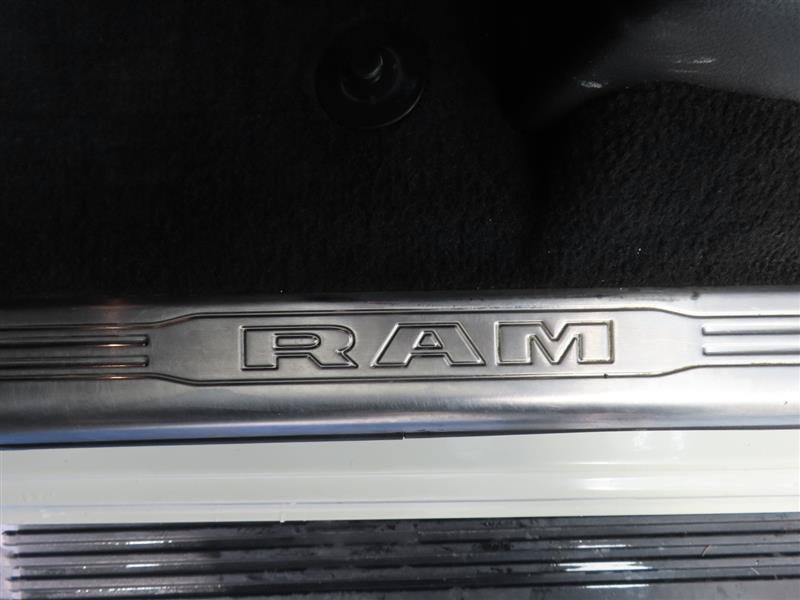 Used 2022 RAM 2500 Limited w/ Night Edition AWD/4WD image 13