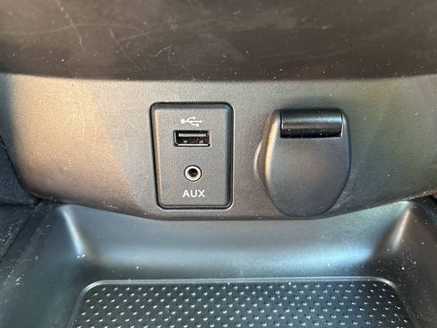 Used 2015 Nissan Rogue SL AWD/4WD image 19
