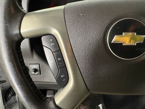 Used 2017 Chevrolet Express 3500 LT w/ LT Preferred Equipment Group RWD image 27