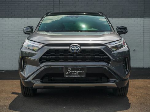 Used 2022 Toyota RAV4 XSE AWD/4WD image 2