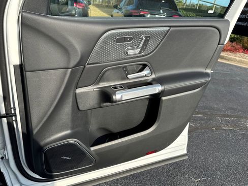 New 2026 Mercedes-Benz GLB 250 image 13
