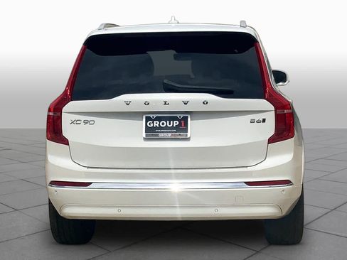 Used 2025 Volvo XC90 B6 Ultra w/ Protection Package Premier AWD/4WD image 5