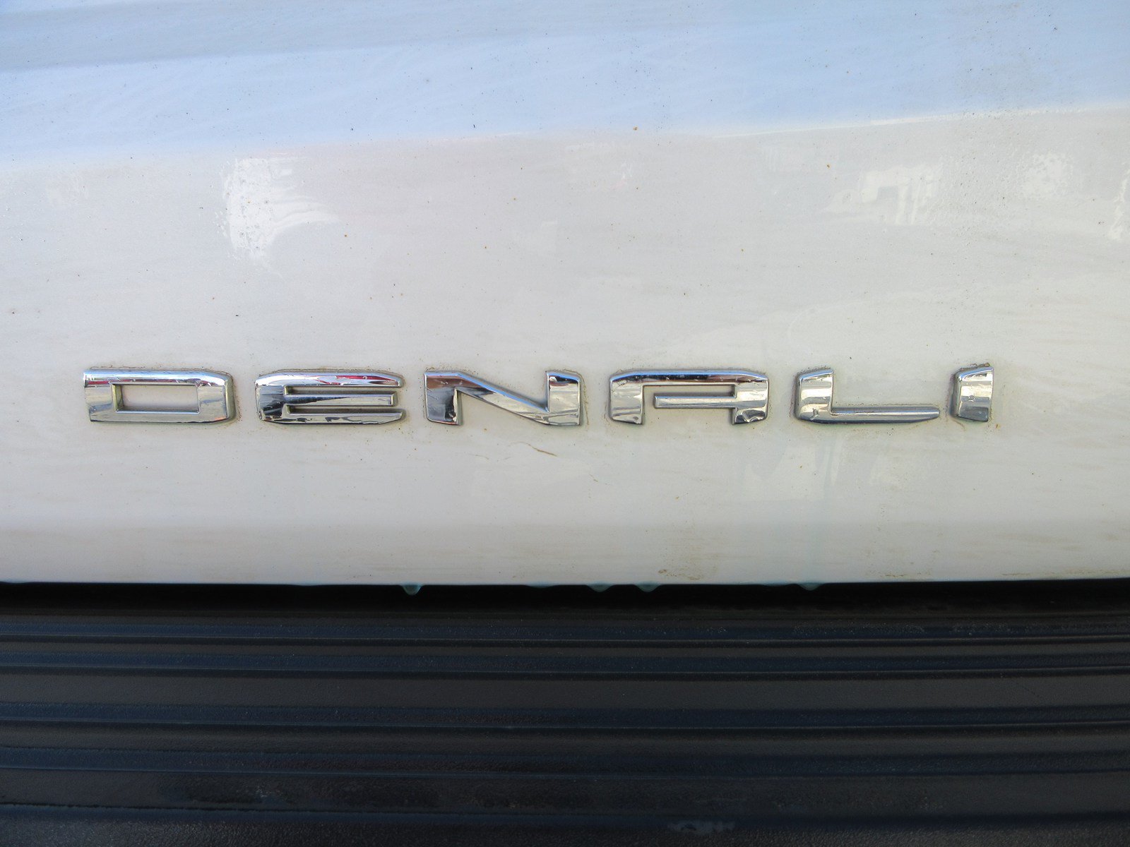 Used 2021 GMC Yukon XL Denali w/ Denali Premium Package AWD/4WD image 11