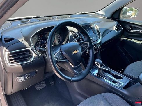 Certified 2024 Chevrolet Equinox LT FWD image 17