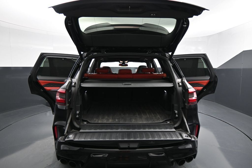 Used 2021 BMW X5 M w/ Competition Package AWD/4WD image 35