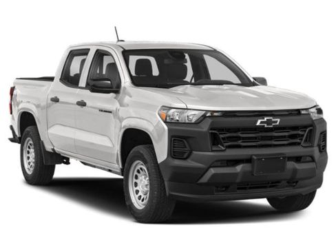 Used 2023 Chevrolet Colorado W/T w/ WT Convenience Package AWD/4WD image 9