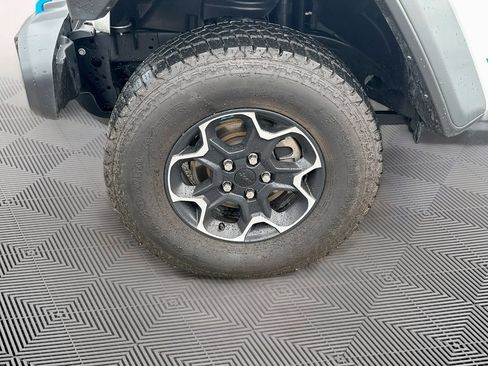 Used 2023 Jeep Wrangler Unlimited Rubicon 4xe w/ Safety Group AWD/4WD image 33