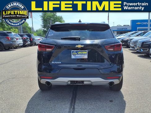 Used 2024 Chevrolet Blazer LT w/ Convenience Package FWD image 6