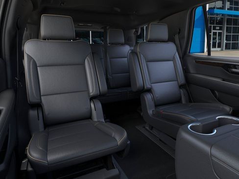 New 2026 Chevrolet Tahoe Premier w/ Sun And Tow Package AWD/4WD image 17