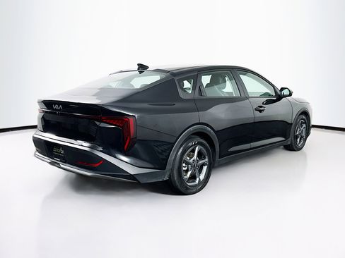 Used 2025 Kia K4 LXS image 9