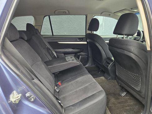 Used 2013 Subaru Outback 2.5i Premium w/ All-Weather Pkg image 11