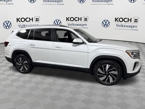 Used 2025 Volkswagen Atlas SEL image 9