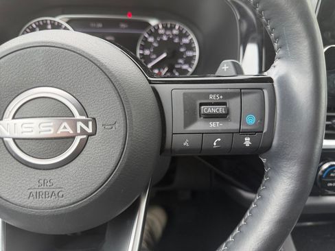 Certified 2025 Nissan Pathfinder SL FWD image 19